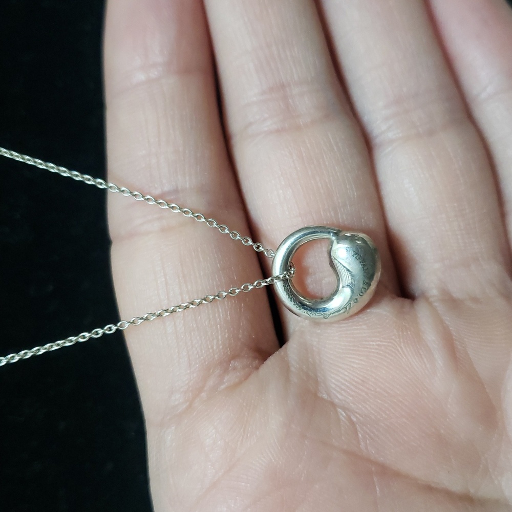 Elegant Silver Pendant Necklace Tiffany And Co Infinity Circle Authentic - Picture 2 of 5